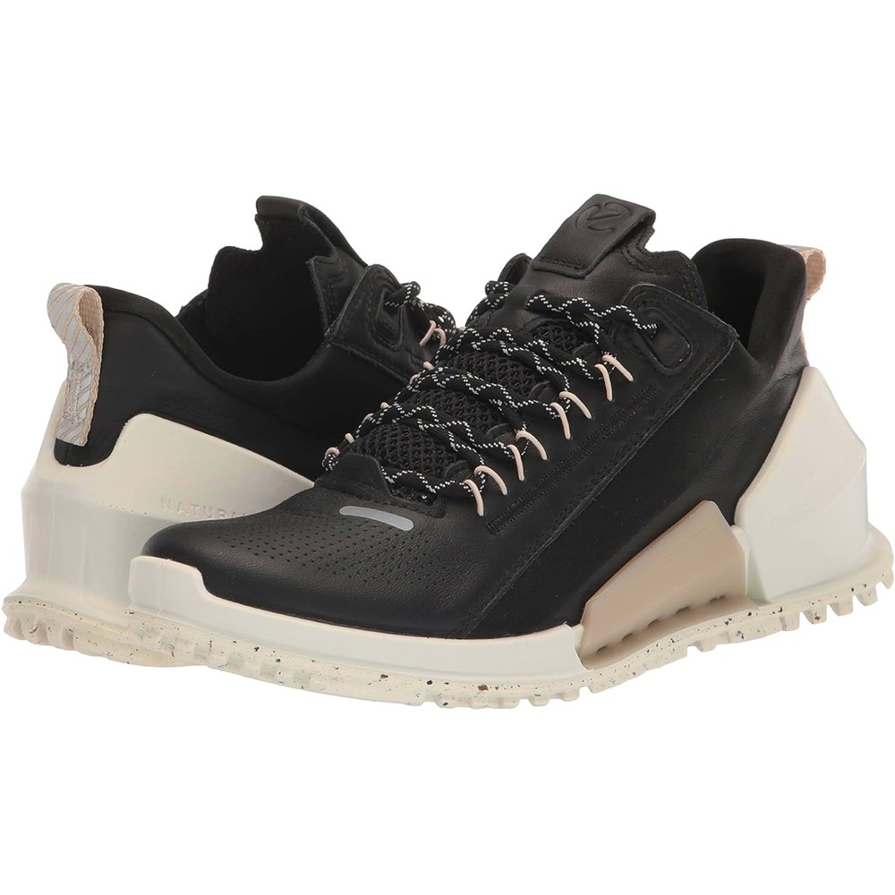 ECCO BIOM 2.0 runners with natural motion size 6-6.5